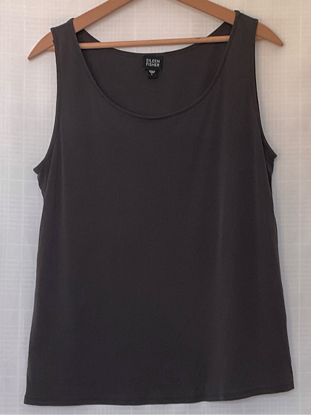 🌱Eileen Fisher brown scoop neck 100% silk tank top